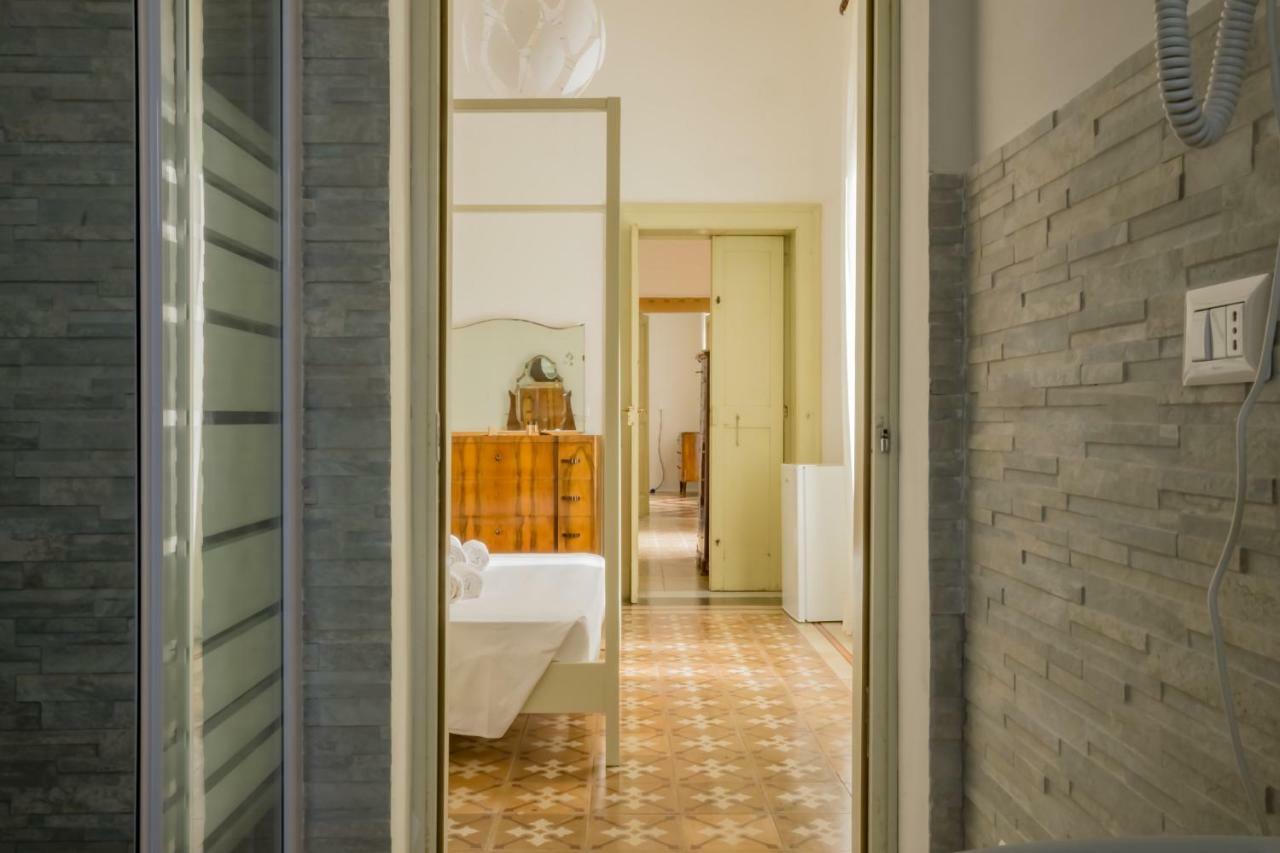 Palazzo Ashian Bed & Breakfast Acquarica del Capo Exterior photo