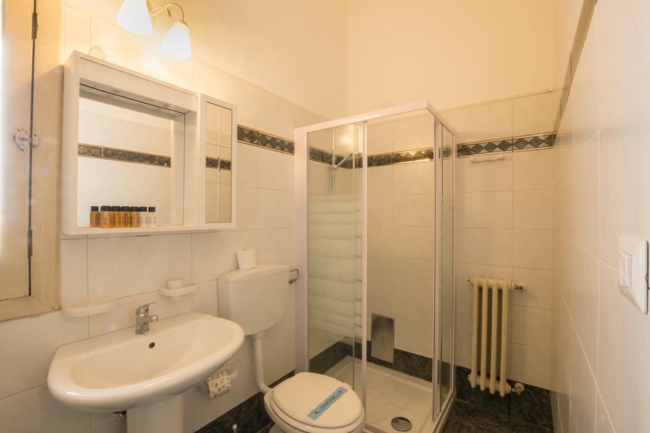 Palazzo Ashian Bed & Breakfast Acquarica del Capo Exterior photo