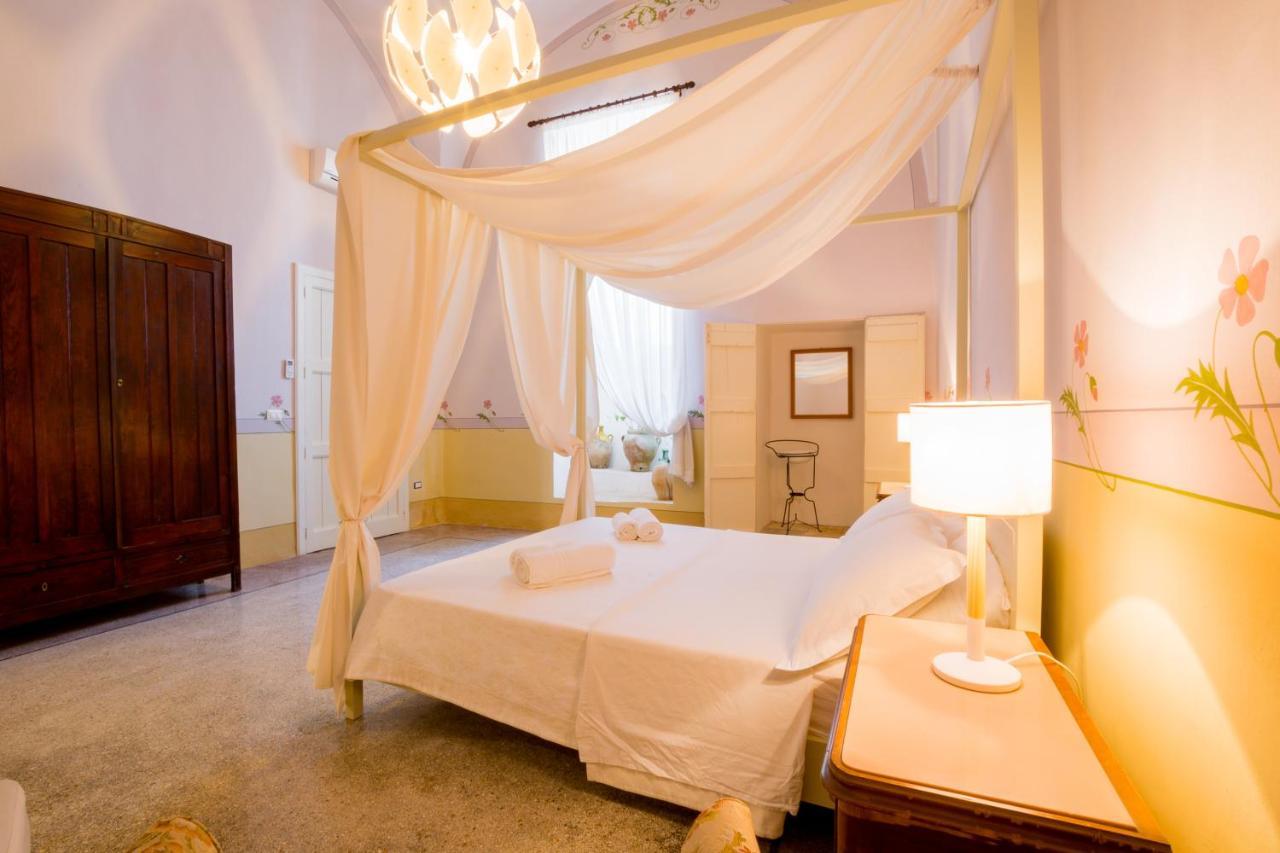 Palazzo Ashian Bed & Breakfast Acquarica del Capo Exterior photo