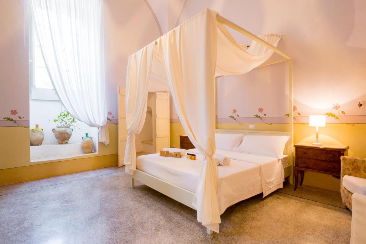 Palazzo Ashian Bed & Breakfast Acquarica del Capo Exterior photo