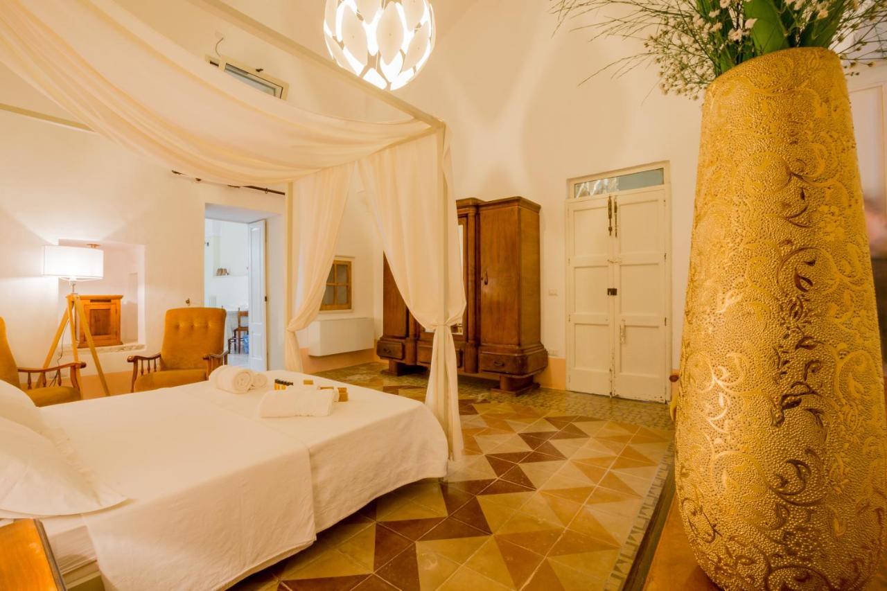 Palazzo Ashian Bed & Breakfast Acquarica del Capo Exterior photo